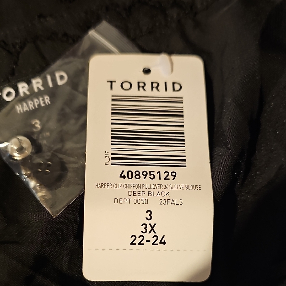 NWT Torrid Harper Chiffon Floral Blouse - Picture 10 of 10